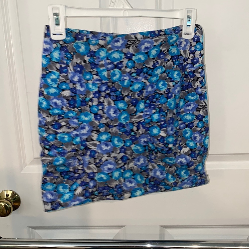 Floral mini skirt